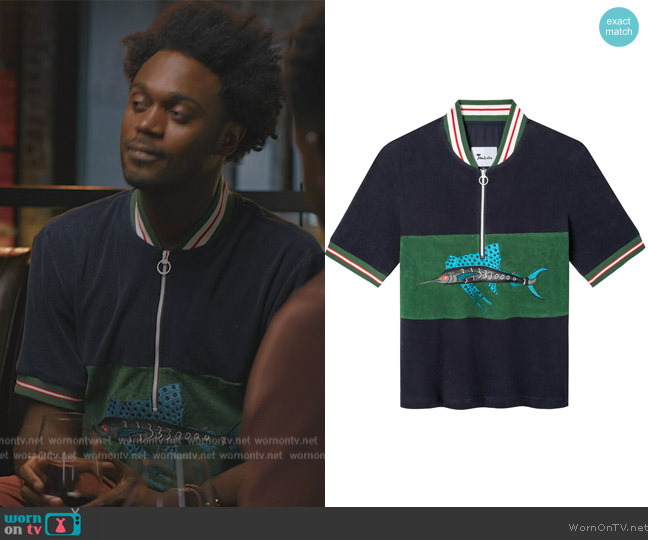 Tombolo Tour de Fish Cabana Polo worn by Noah Koles (Echo Kellum) on Grand Crew