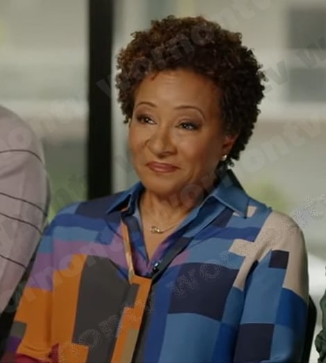 Wanda Sykes’s pixelated tie neck shirt on Good Morning America