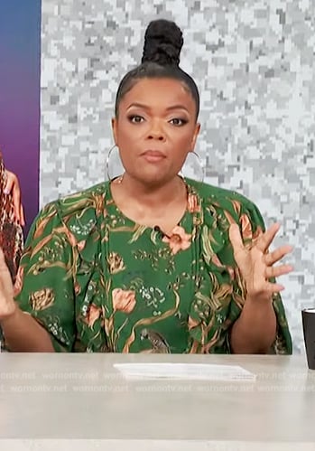 Yvette Nicole Brown’s green floral top on Access Hollywood