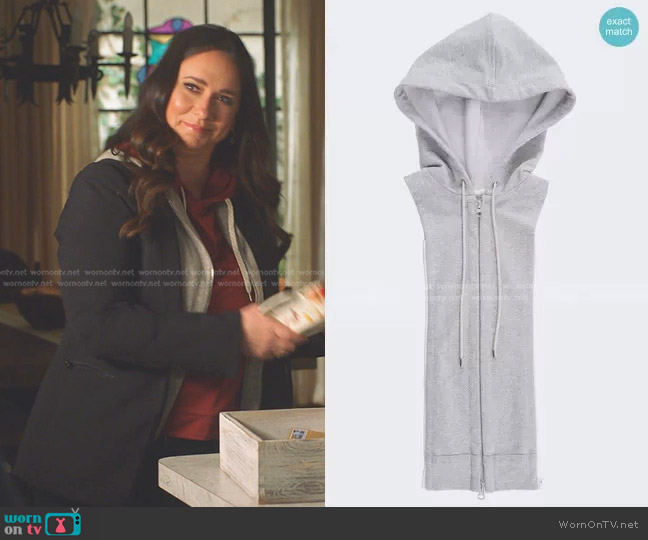 Veronica Beard Hoodie Dickey worn by Maddie Kendall (Jennifer Love Hewitt) on 9-1-1