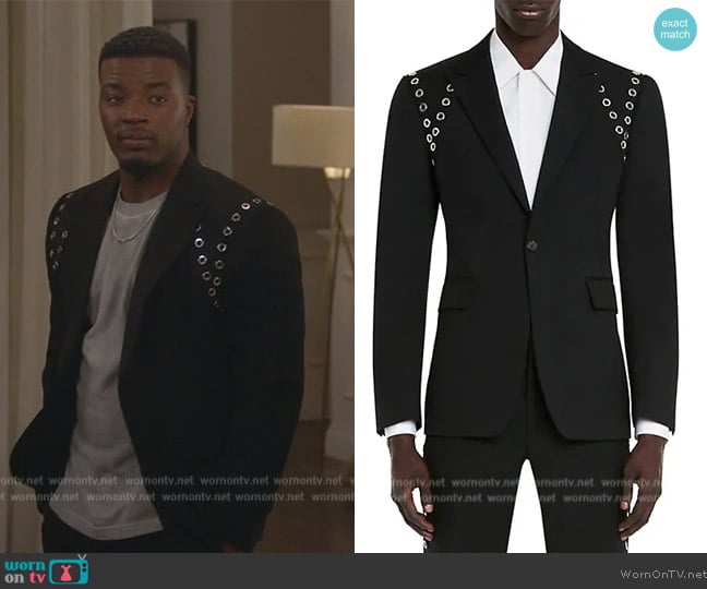 Alexander McQueen Rivet-shoulder single-breasted jacket worn by Spencer James (Daniel Ezra) on All American