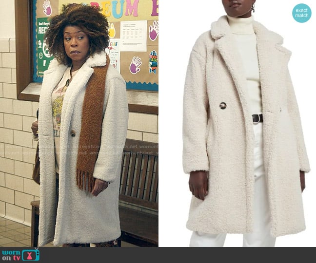 Apparis Anouck Coat worn by Viola Marsette (Lorraine Toussaint) on The Equalizer