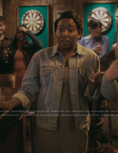 Brit’s denim jacket on Single Drunk Female