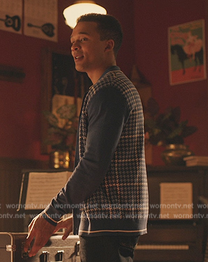Clay’s blue houndstooth cardigan on Riverdale