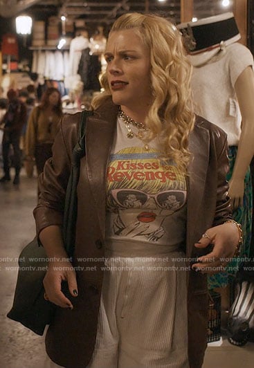 Darby’s Kisses for Revenge t-shirt, brown leather blazer and white corduroy shorts on Single Drunk Female