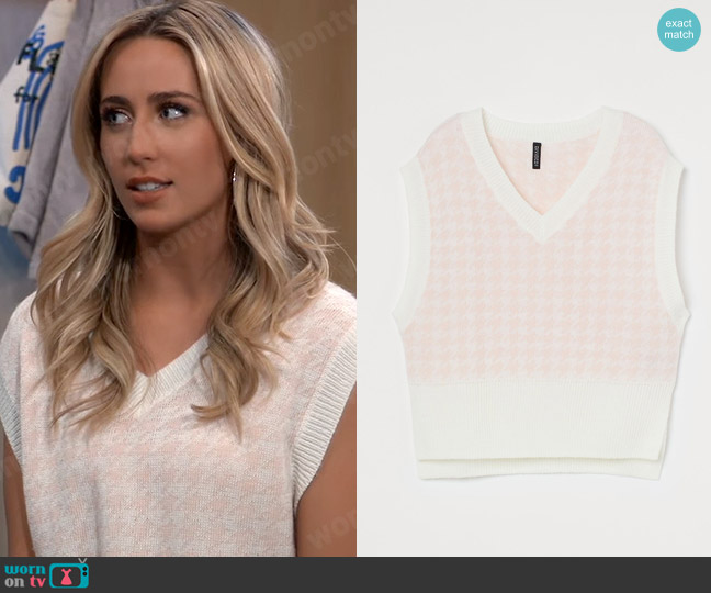 H&M Cable-knit Sweater Vest in Lt. pink/houndstooth-patterned worn by Josslyn Jacks (Eden McCoy) on General Hospital