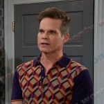 Leo’s beige geometric polo shirt on Days of our Lives