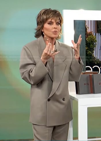 Lisa Rinna’s grey oversized blazer on Access Hollywood
