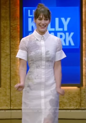 Lizzy Caplan’s white floral print dress on Live with Kelly and Mark
