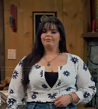 Lou’s white floral embroidered top on Bunkd