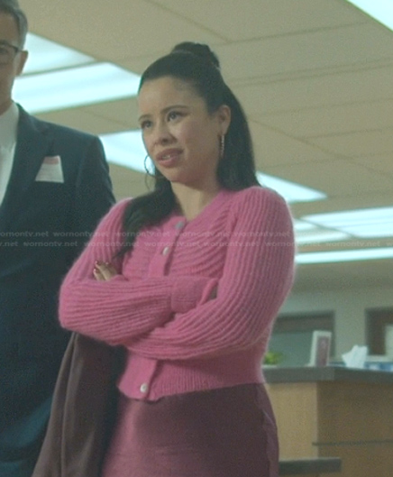 Mariana’s pink ribbed cardigan on Good Trouble