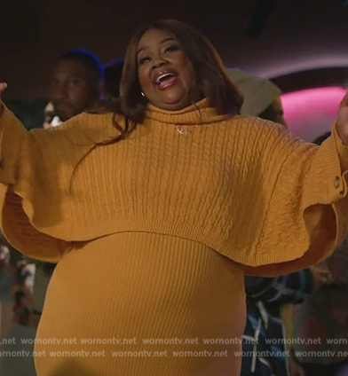 Nicky’s yellow cable knit sweater and skirt on Grand Crew
