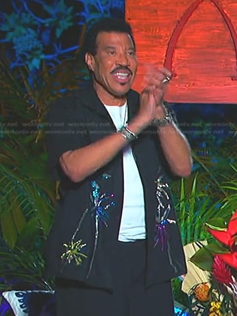 Lionel Richie’s sequin palm tree shirt on American Idol