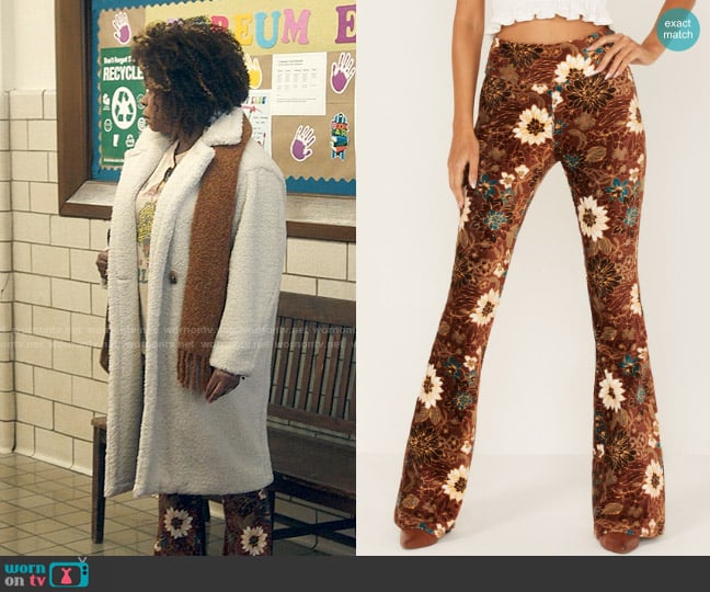 Shyanne Floral Print Corduroy Pants worn by Viola Marsette (Lorraine Toussaint) on The Equalizer