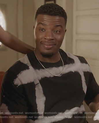 Spencer’s black tie dye tee on All American