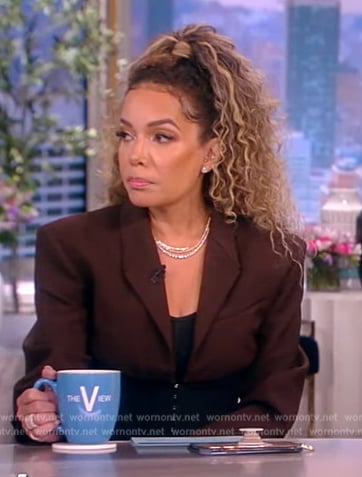 Sunny’s brown corset blazer on The View