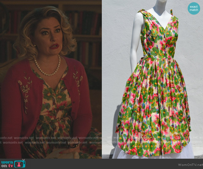 Vintage Dress at Etsy worn by Alice Cooper (Mädchen Amick) on Riverdale