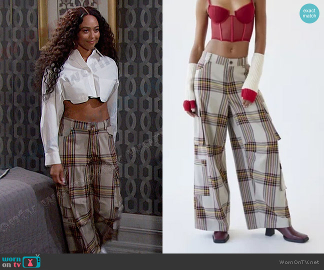 Urban Outfitters Alexandra Printed Wide-Leg Cargo Pant worn by Talia Hunter (Aketra Sevellian) on Days of our Lives