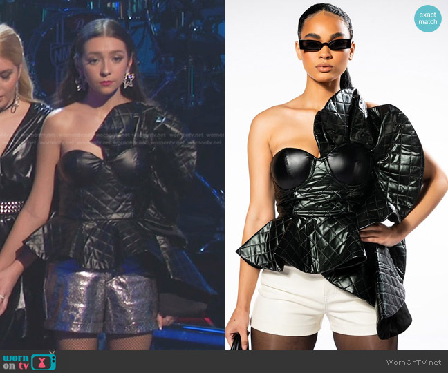 Akira Intimidated Strapless Ruffle Peplum Blouse worn by Bella Heichel on The Voice