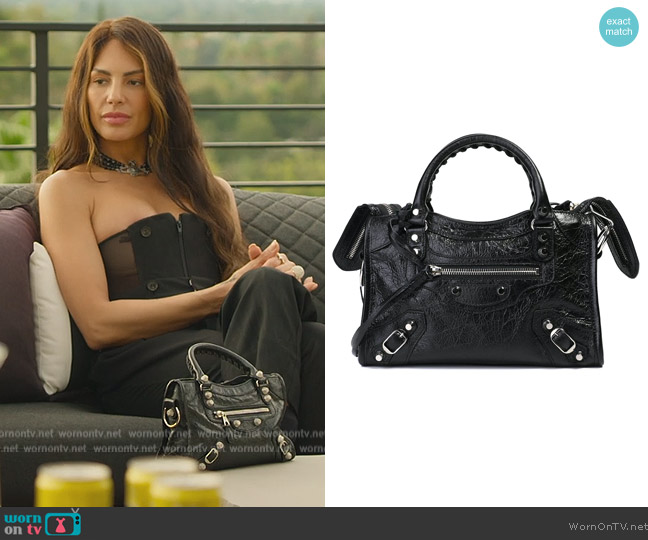Balenciaga Classic City Shoulder Bag worn by Amanza Smith on Selling Sunset