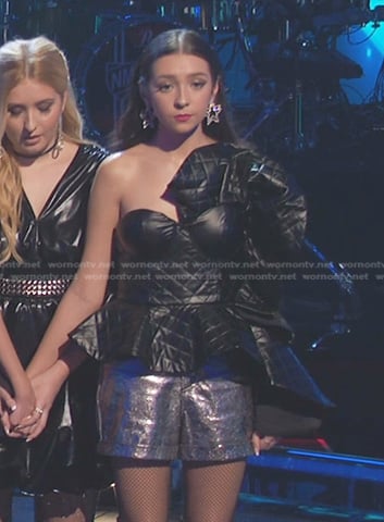 Bella Heichel’s black ruffle peplum top on The Voice