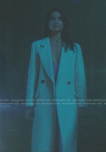 Bess’s white long coat on Nancy Drew