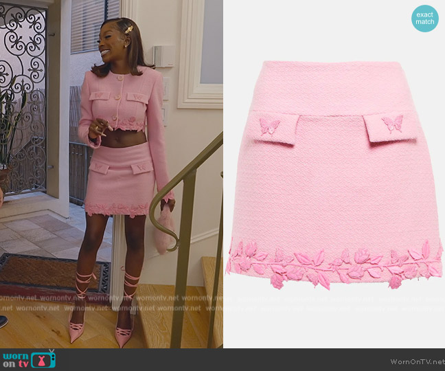 Blumarine Floral-appliqué high-waisted skirt worn by Chelsea Lazkani on Selling Sunset