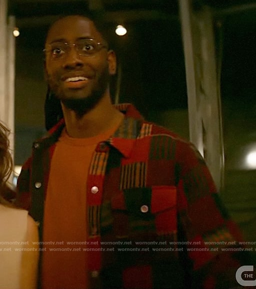 Chester’s red patchwork shirt on The Flash