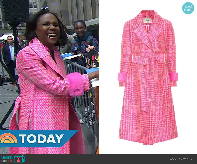 Fendi Houndstooth Double Breasted Coat With Mink Cuff worn by Deborah Roberts on Today