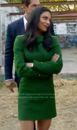 Helen’s green long sleeved mini dress on True Lies