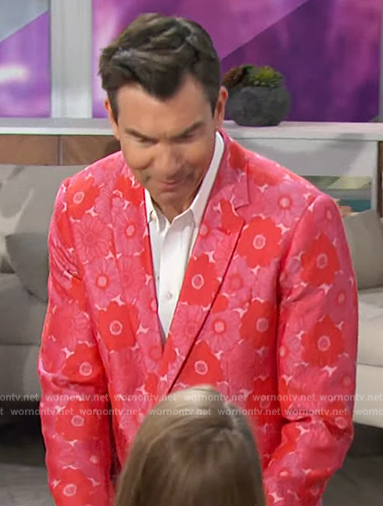 Jerry’s red and pink floral suit on The Talk