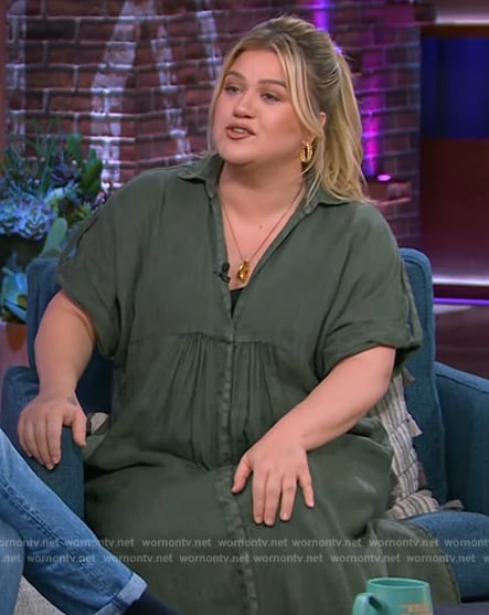 Kelly’s gray v-neck midi dress on The Kelly Clarkson Show