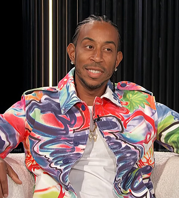 Ludacris’s graffiti print jacket on E! News