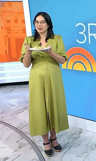 MacKenzie Fegan’s green crossover midi dress on Today