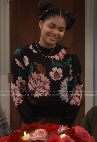 Millicent’s black floral sweater on iCarly