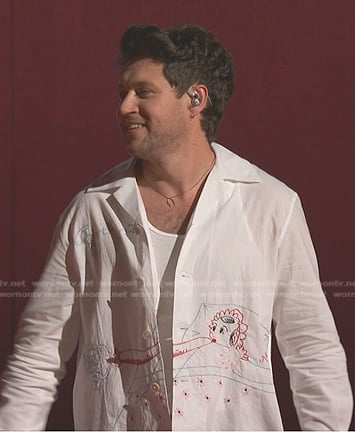 Niall Horan’s white embroidered shirt on The Voice