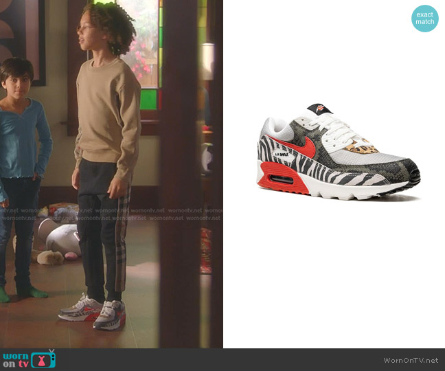 Nike Nike Air Max 90 for Big Kid worn by Denny (Declan Pratt) on 9-1-1