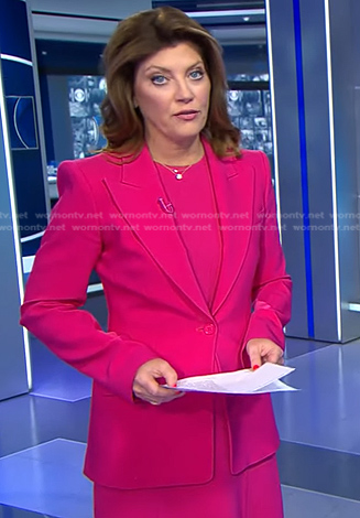 Norah’s pink peak lapel blazer on CBS Evening News