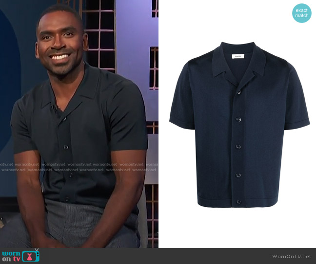 Sandro Short Sleeve Knit Camp Shirt worn by Justin Sylvester on E! News