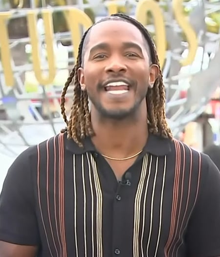 Scott’s black stripe shirt on Access Hollywood
