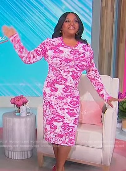 Sherri’s pink floral print dress on Sherri