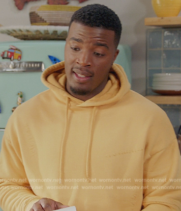 Spencer’s yellow hoodie on All American