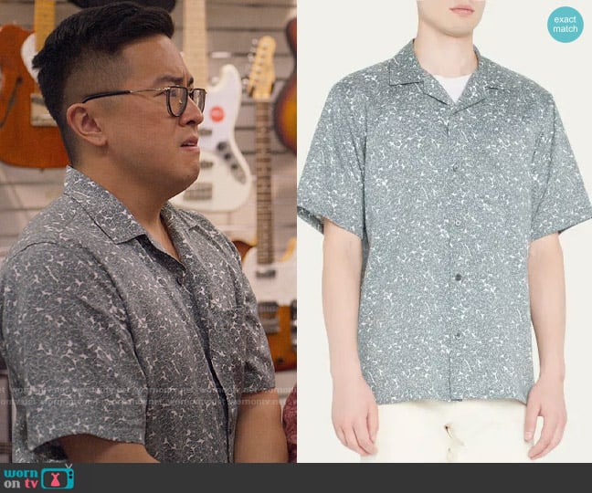 Theory Noll Geo Floral Camp Shirt worn by Edmund (Bowen Yang) on Awkwafina is Nora From Queens