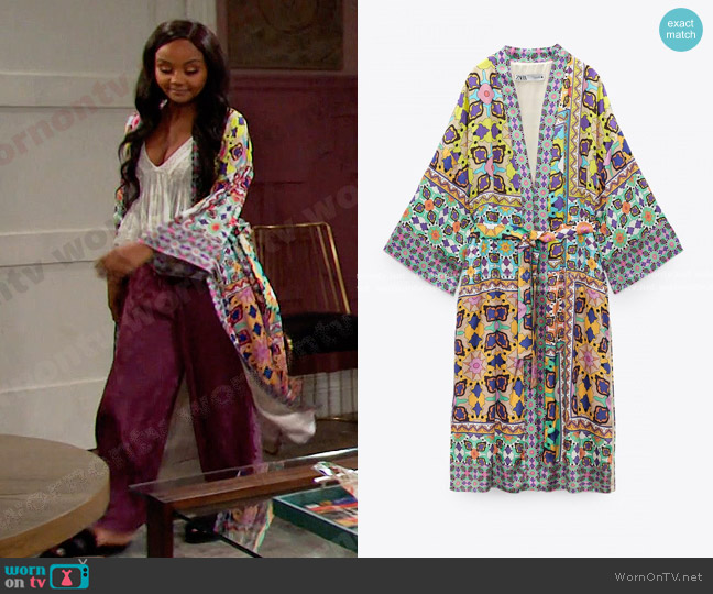 Zara Printed Kimono with Belt worn by Chanel Dupree (Raven Bowens) on Days of our Lives