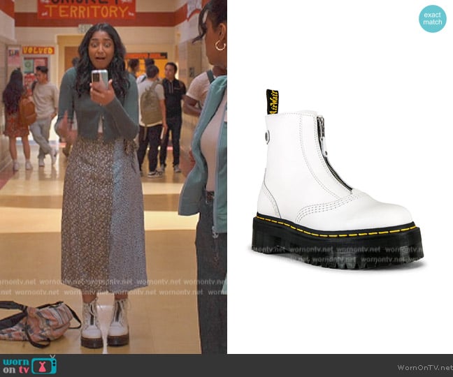 Dr Martens Jetta Sendal Boot worn by Devi Vishwakumar (Maitreyi Ramakrishnan) on Never Have I Ever