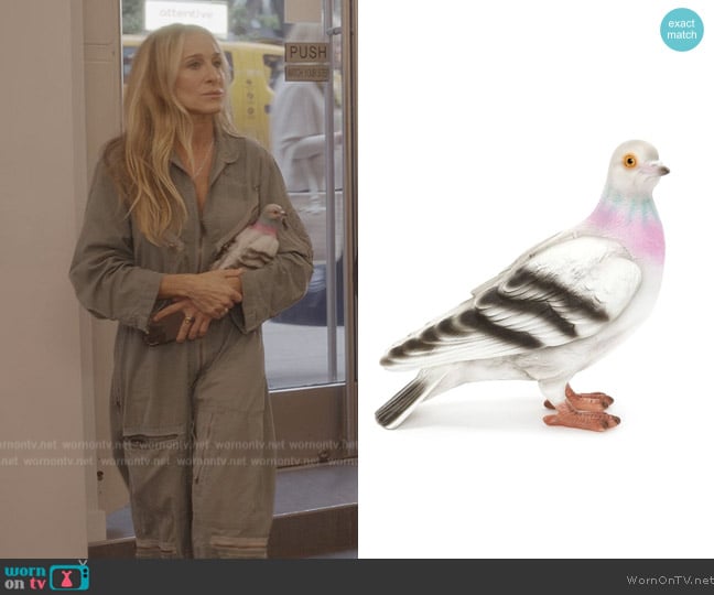 JW Anderson Pigeon Clutch Bag worn by Carrie Bradshaw (Sarah Jessica Parker) on And Just Like That