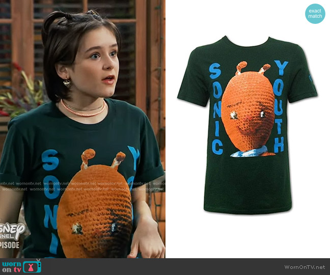 Sonic Youth Dirty Alien T-Shirt worn by Winnie Webber (Shiloh Verrico) on Bunkd