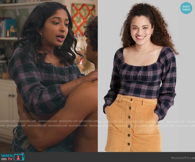 Wild Fable Puff Sleeve Bustier Crop Top worn by Devi Vishwakumar (Maitreyi Ramakrishnan) on Never Have I Ever