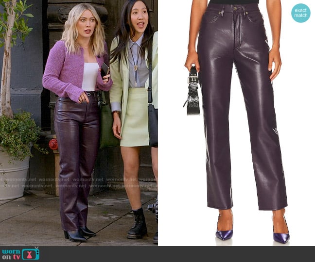 Agolde Recycled Leather 90's Pinch Waist in Night Shade worn by Sophie (Hilary Duff) on How I Met Your Father