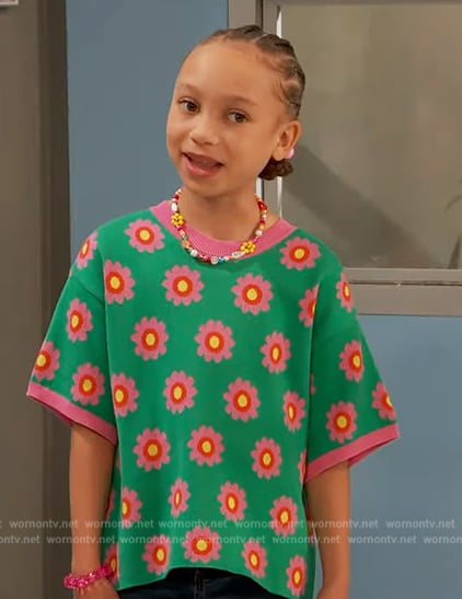 Alice’s floral knit tee on Ravens Home